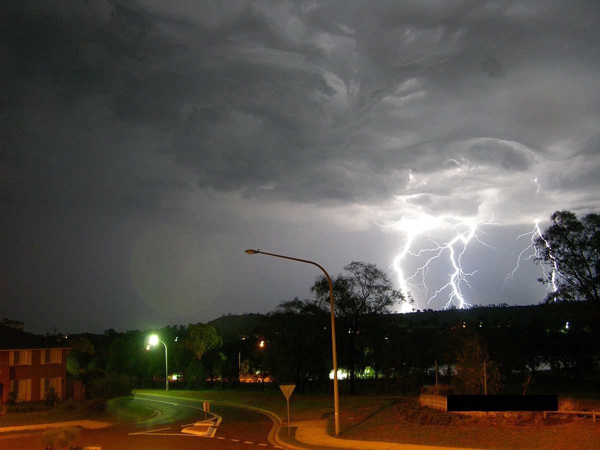 Lightning hits a suburban neighborhood. (Photo: alographic/sxc.hu)