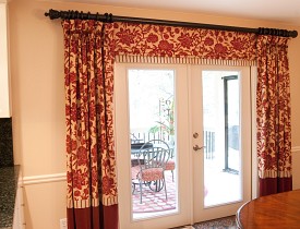 Properly hung curtains. Photo and interior design by Lee Anne Culpepper.