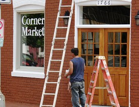 For smaller trim painting projects, you might be able to get free or discount paint. (Photo: Kevin Rosseel/morguefile.com)