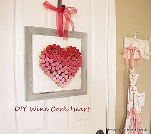 DIY wine cork heart by MyUncommonSliceofSuburbia.com via Hometalk.com. 