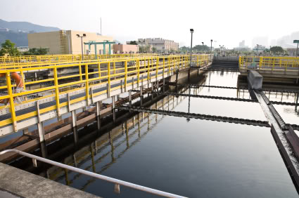 sediminentation tank in a sewage treatment plant