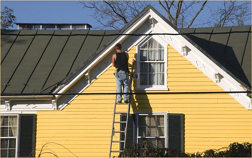 Painting contractor by Ron Cogswell/flickr