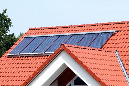 Solar thermal tile roof  Solar Trade Association / flickr  