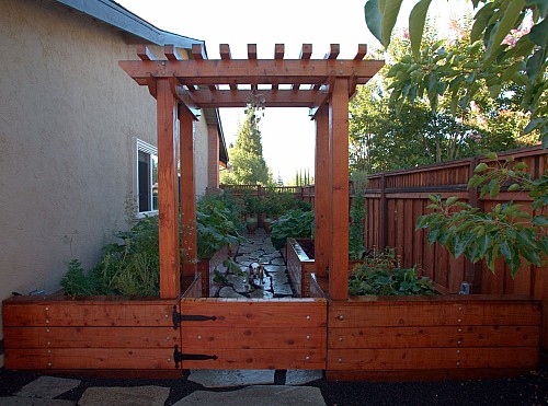Fence/Courtesy Humboldt Redwood
