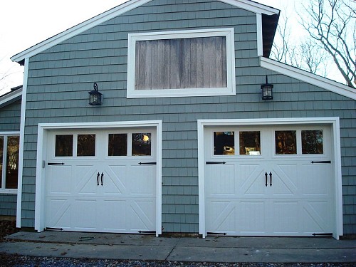 New garage doors  HeatherLWilliams / flickr  