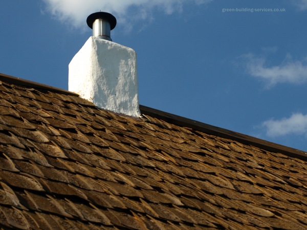 Wood shake roof  Chris RubberDragon / flickr  