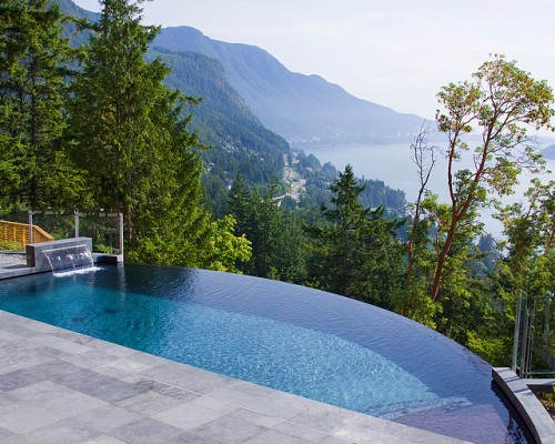 Photo and pool by ALKA Pools/Flickr Creative Commons.