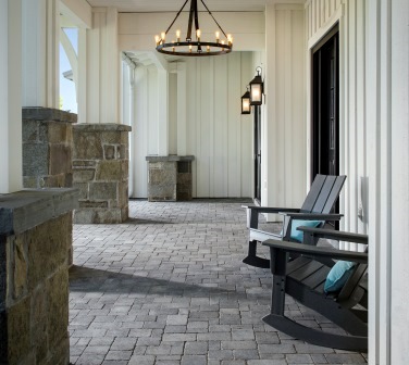 Paver outdoor living space / courtesy Belgard