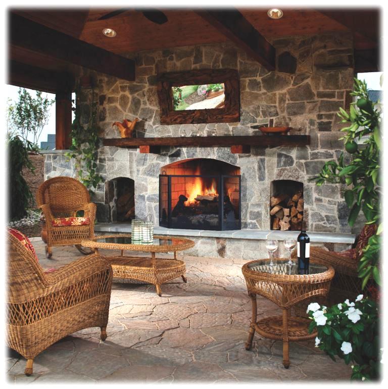 Outdoor fireplace/courtesy of Belgard