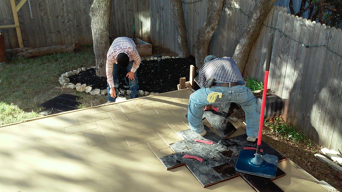 Stamped concrete installation