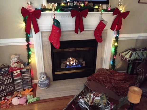 AFTER Gas fireplace ready for Christmas