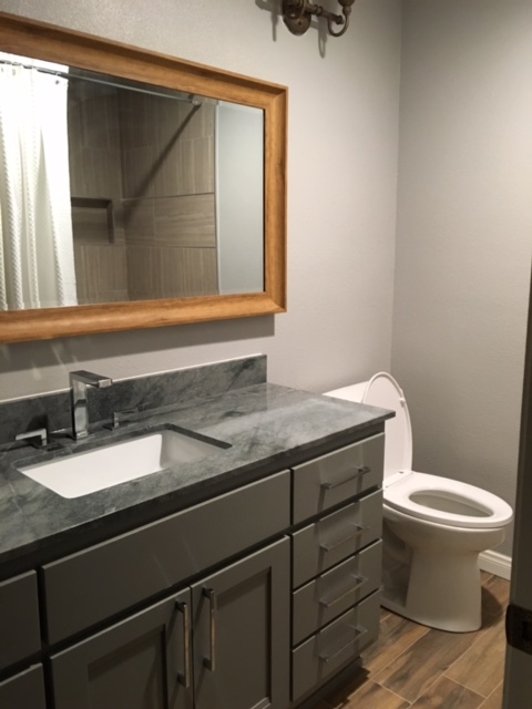 New bathroom countertop and vanity