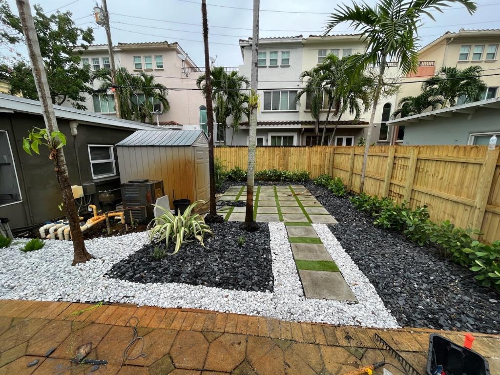 Ponderosa Landscaping & Property Management Fort Lauderdale, FL, 33334