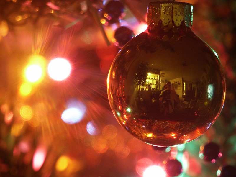 The Science of Christmas Lights | Networx
